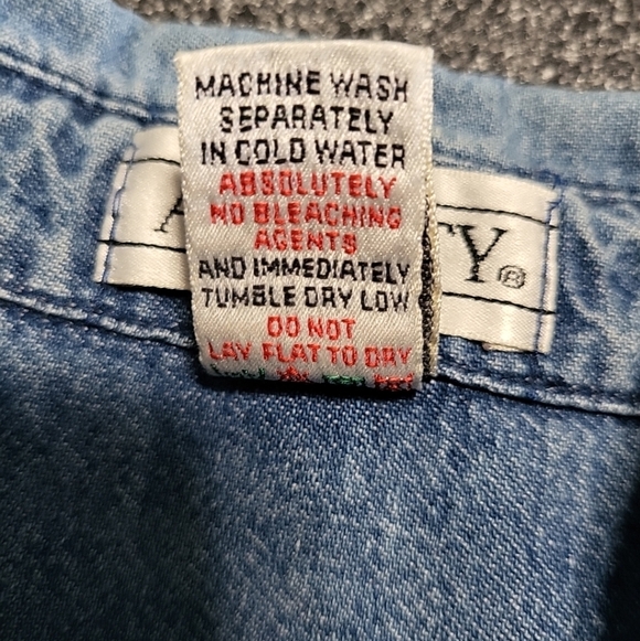 Vintage Ash City Women's Shirt Size M Blue Denim Button Down - Picture 4 of 10